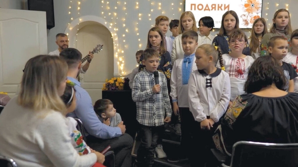 У Сумах на День подяки влаштували благодійний ярмарок та зібрали кошти на підтримку захисників